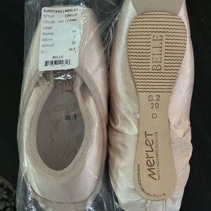 Merlet Belle Ballet Shoes size 20 D S2 - brand new